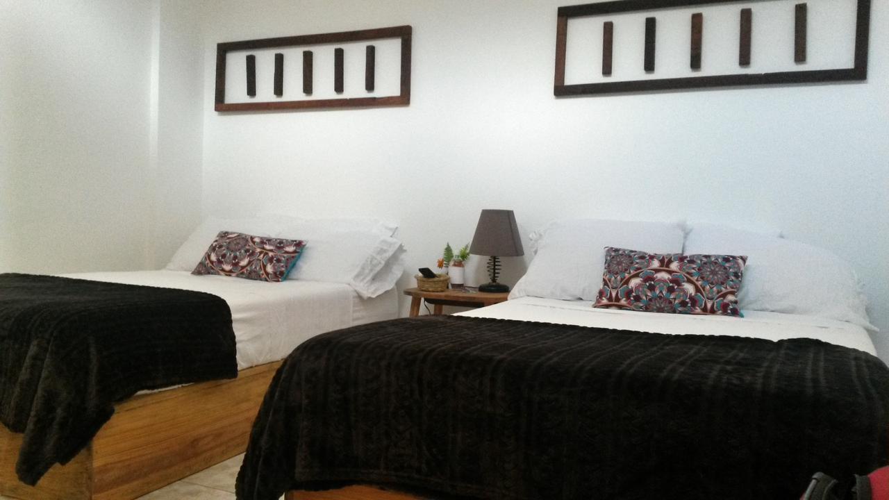 Cinco Hotel B&B Сан Салвадор Екстериор снимка